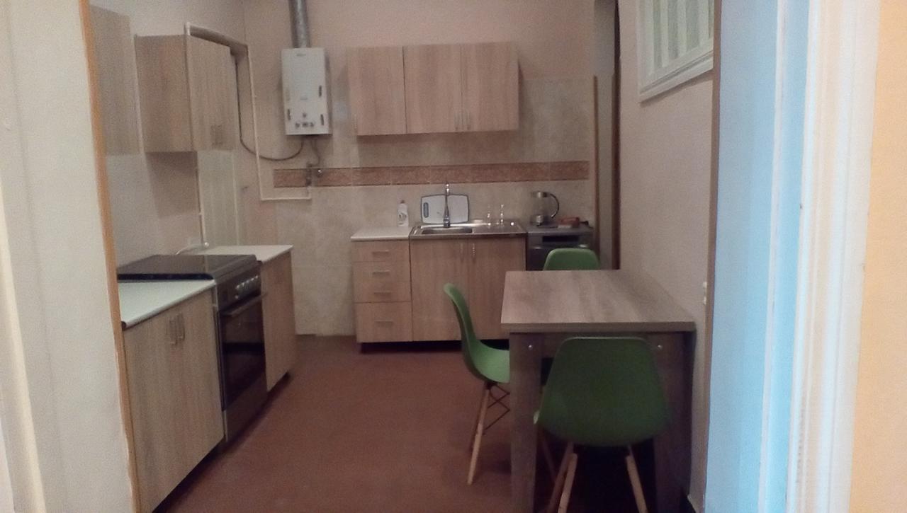 Freedom Square Flat Apartment Тбилиси Екстериор снимка